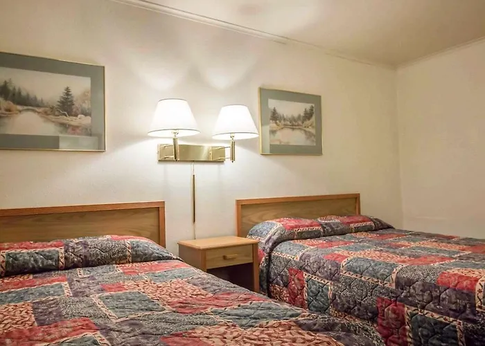 Deer Motel 2*